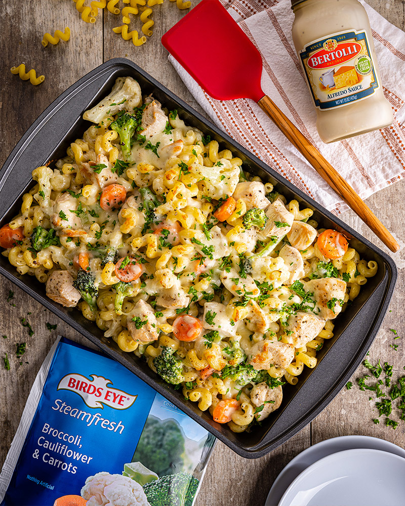 5-Ingredient Chicken Alfredo Pasta Bake